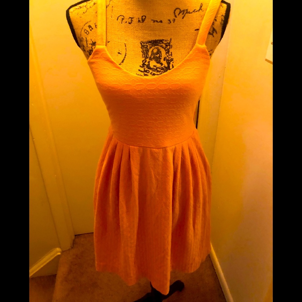 Super sweet,flirty dress.